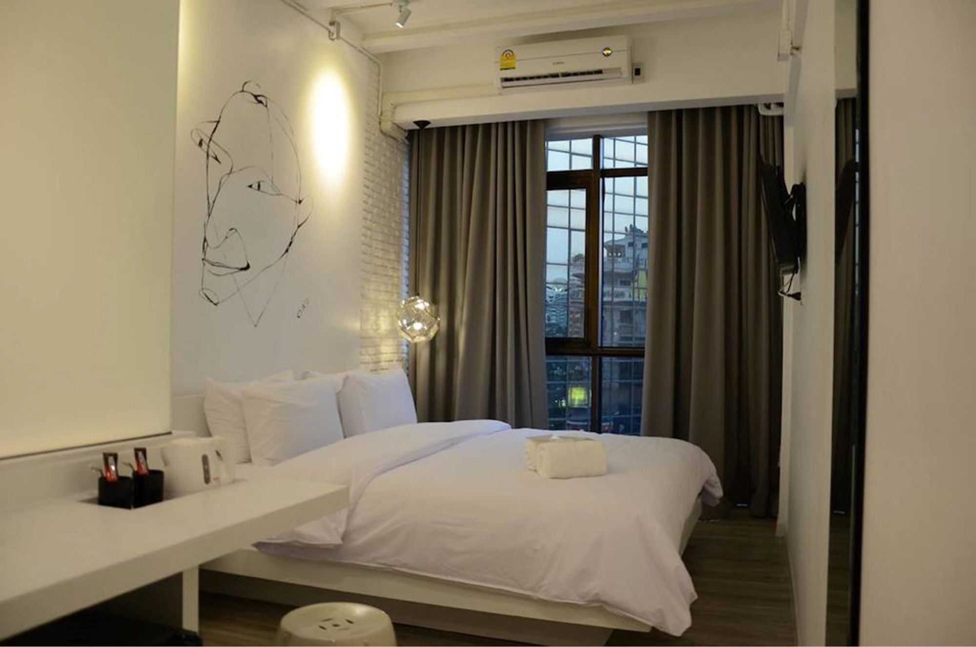 3 Howw Hostel At Sukhumvit 21 Banguecoque Exterior foto