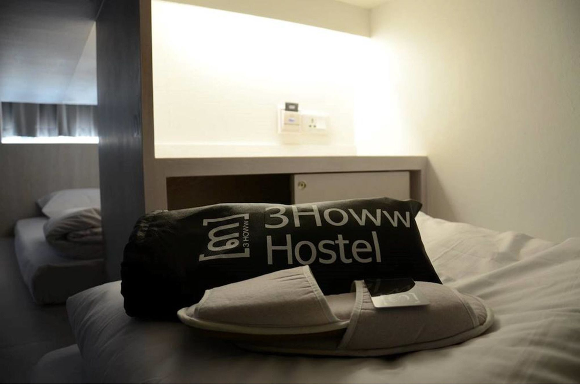 3 Howw Hostel At Sukhumvit 21 Banguecoque Exterior foto